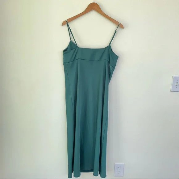 A New Day Emerald Green Midi Satin Slip Dress M Medium Adjustable Straps - Picture 7 of 10